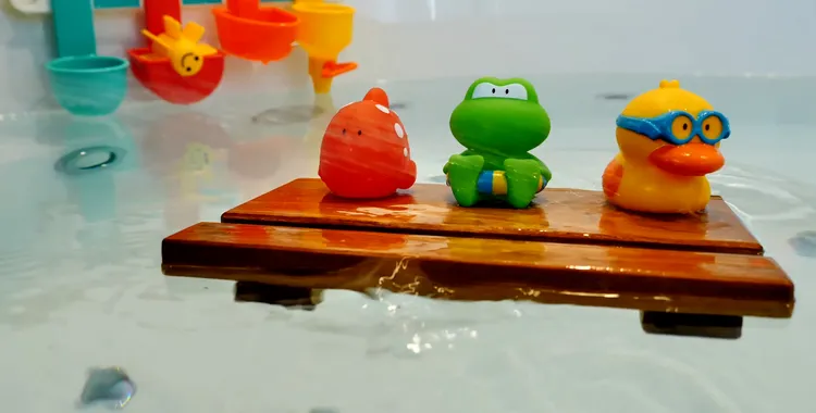 Капуки Кануки - 15 серия. Игрушки в ванне